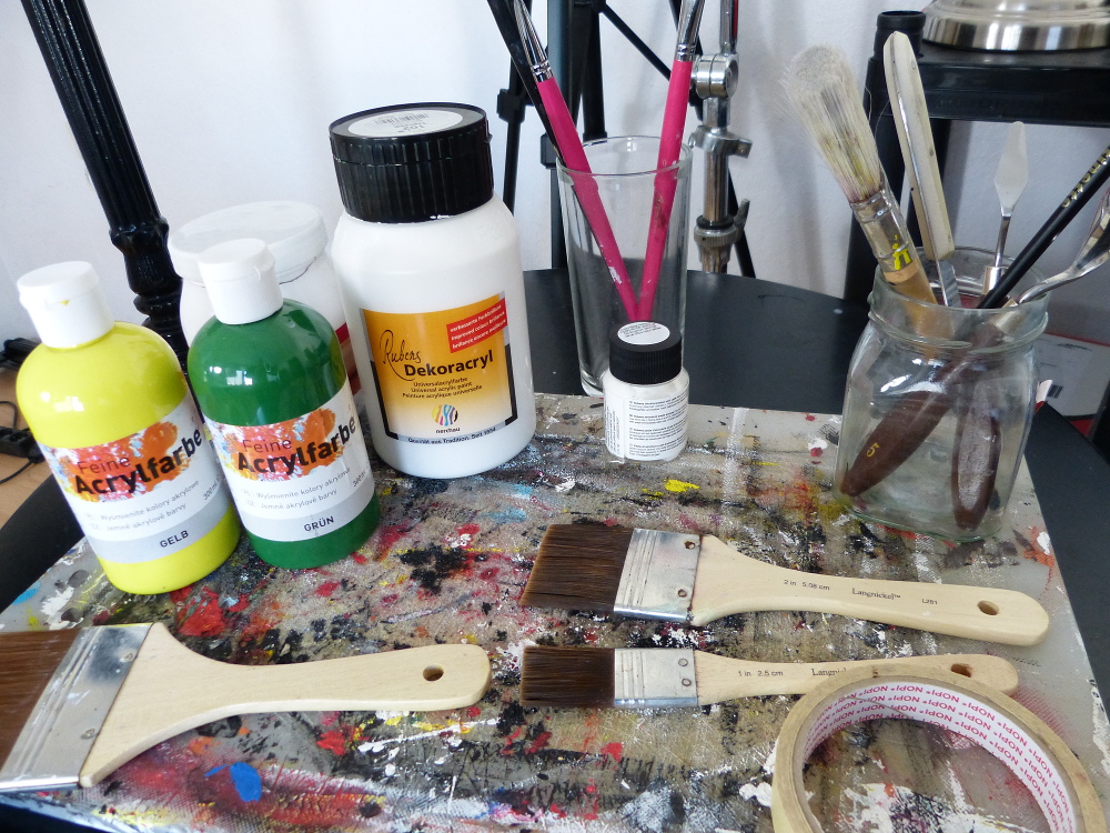Die 5 wichtigsten Materialien zum Malen lernen mit Acryl-Farbe